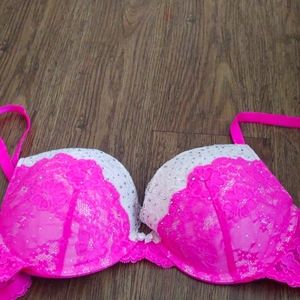 Victoria's secret bra new with tags